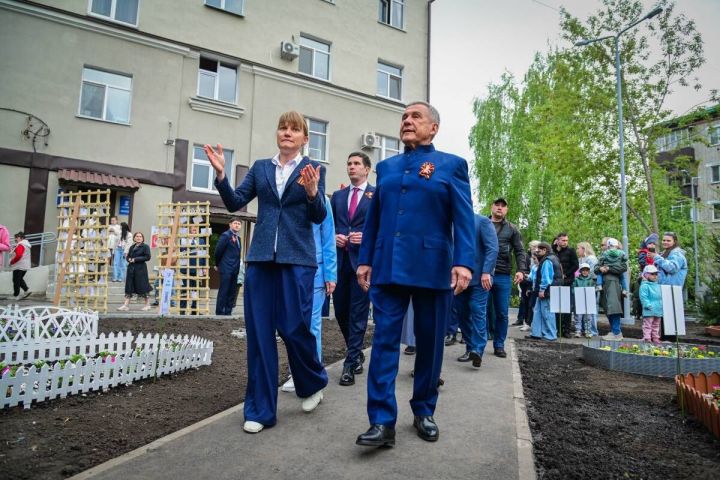 Минниханов почтил память героев