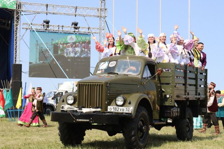 Татарские ансамбли представили богатство национального искусства