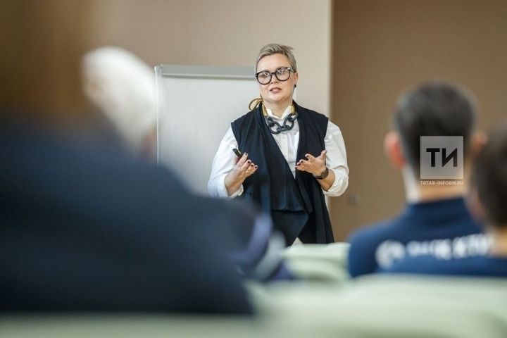 Власти Татарстана планируют увеличить надбавки для молодых педагогов