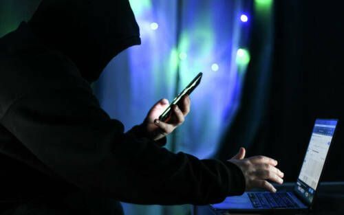 Мошенники выходят на праздник