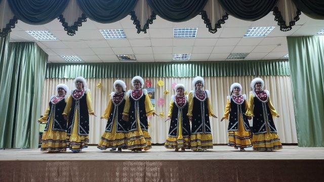 «Вместе — мы Россия! Один народ — много лиц»