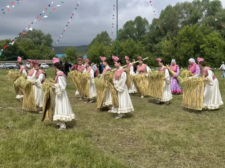 Жители села Яссы-Тугай  отметили окончание весенне-полевых работ