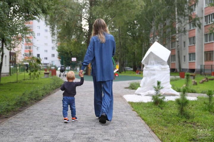 Земельные участки для матерей-героинь: новые меры поддержки в Татарстане