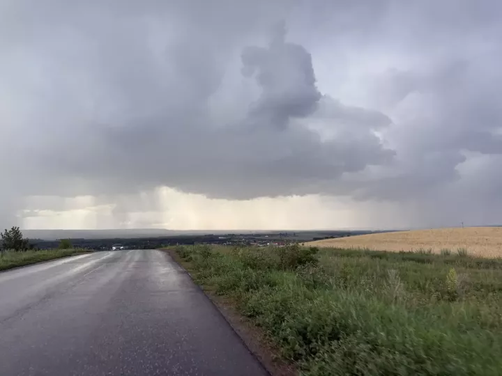 Иртәгә, 24 июльдә, Татарстанда көчле яшен һәм җил  турында кисәтә Гадәттән тыш хәлләр министрлыгы