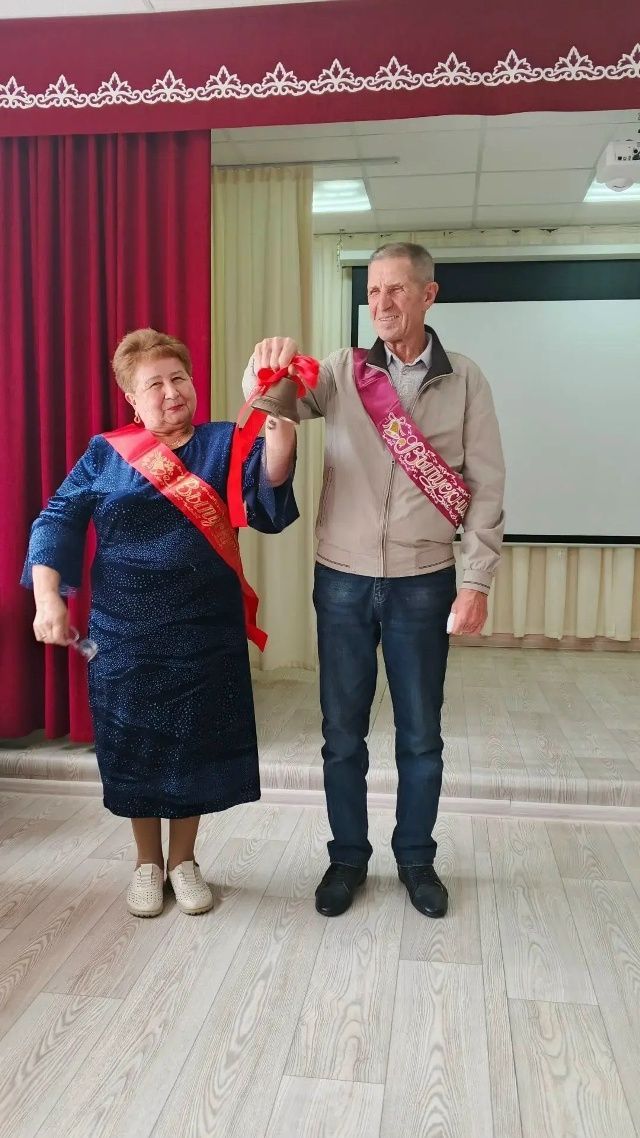 Вечер встречи в Каразерикской школе: 50 лет спустя