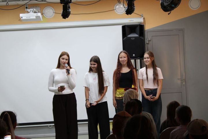 Улыбка с грустными глазами. Вторая смена дворового лагеря завершилась, уступив место третьей
