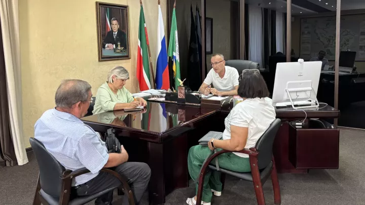 Жители Ютазинского района обратились к главе с насущными проблемами