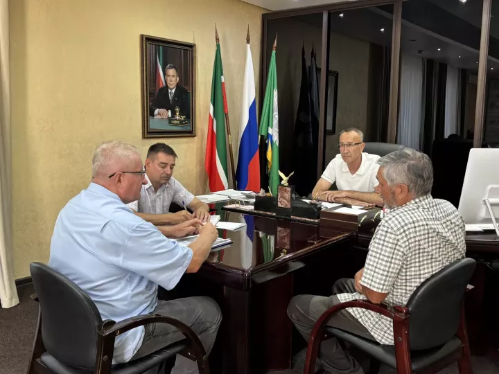Жители Ютазинского района обратились к главе с насущными проблемами